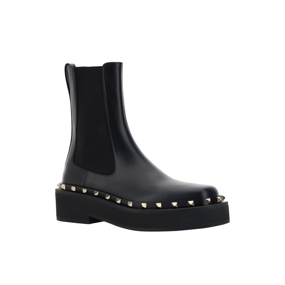 Valentino Garavani Black Calfskin Flat Boots Valentino Garavani