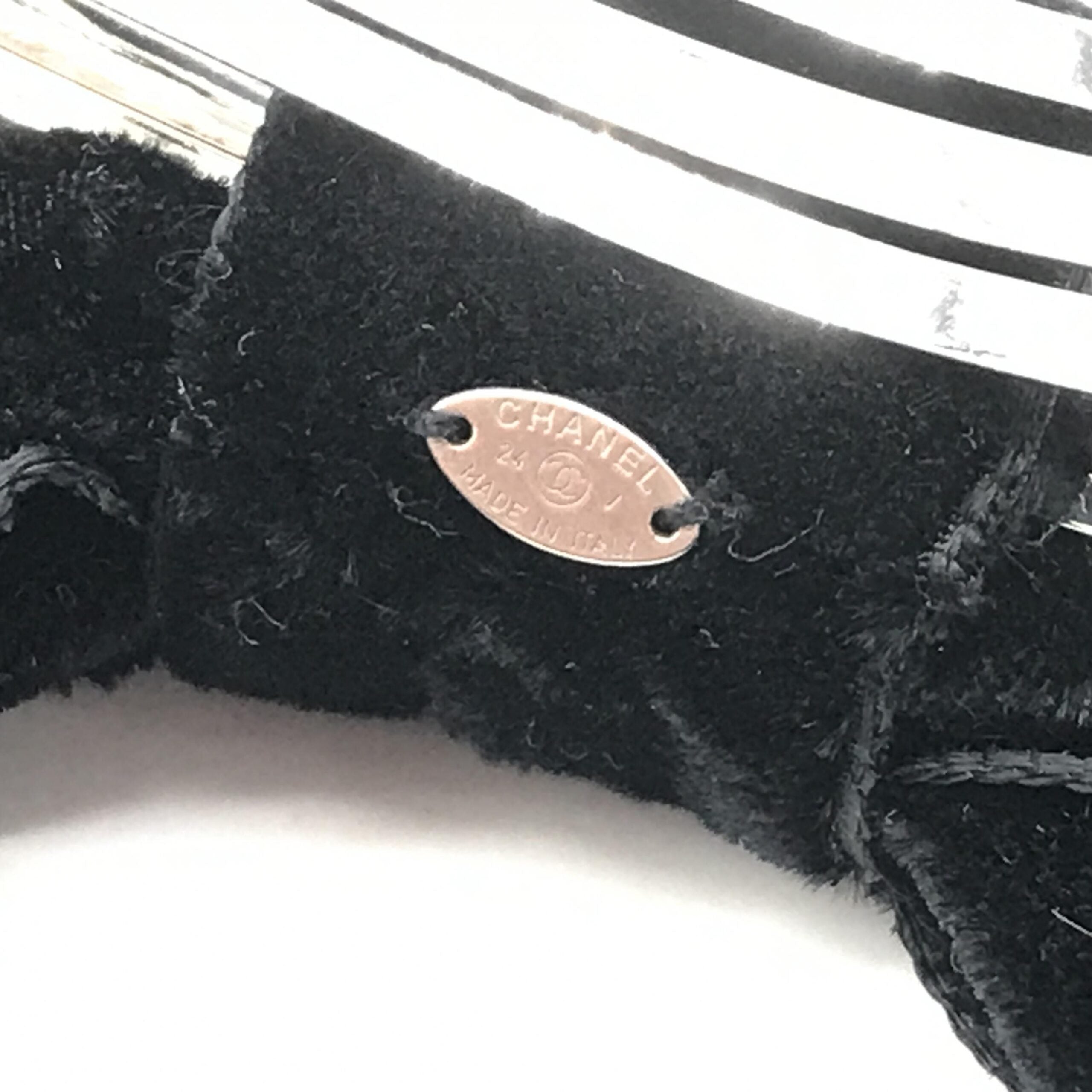 Chanel Black Velvet Bow Hair Accessory Chanel