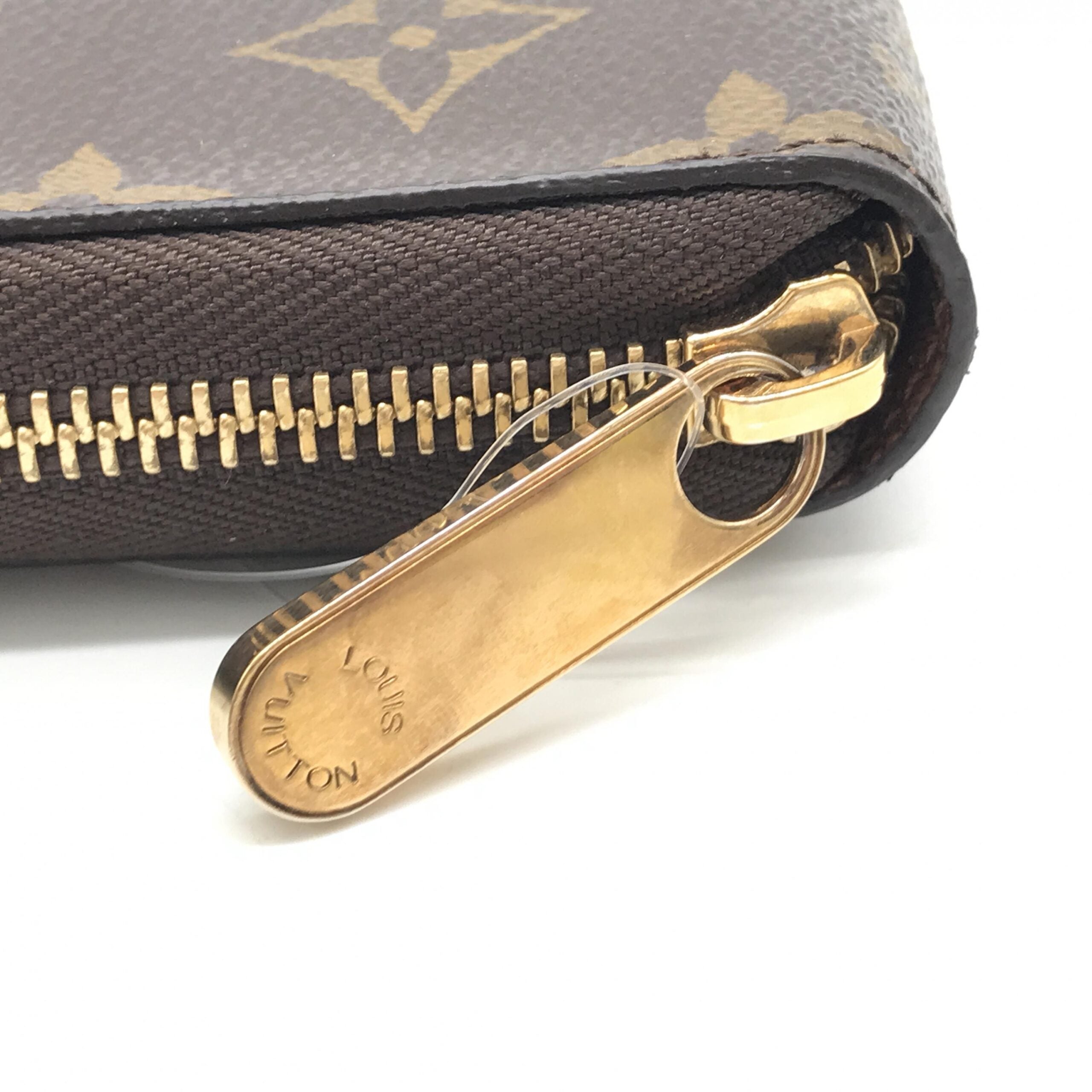Louis Vuitton Monogram Zippy Wallet In Good Condition Louis Vuitton