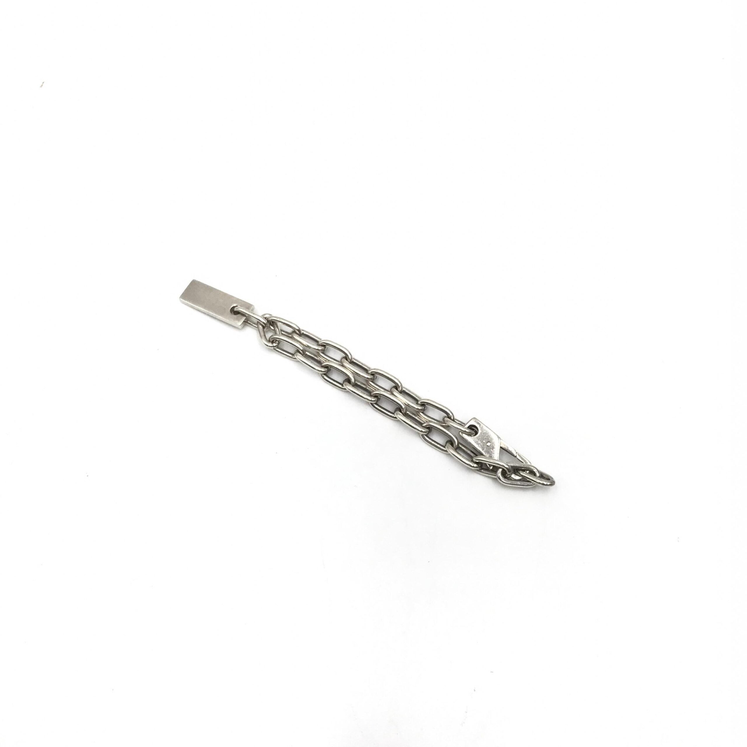 Gucci Sterling Silver Logo Plate Chain Bracelet Gucci