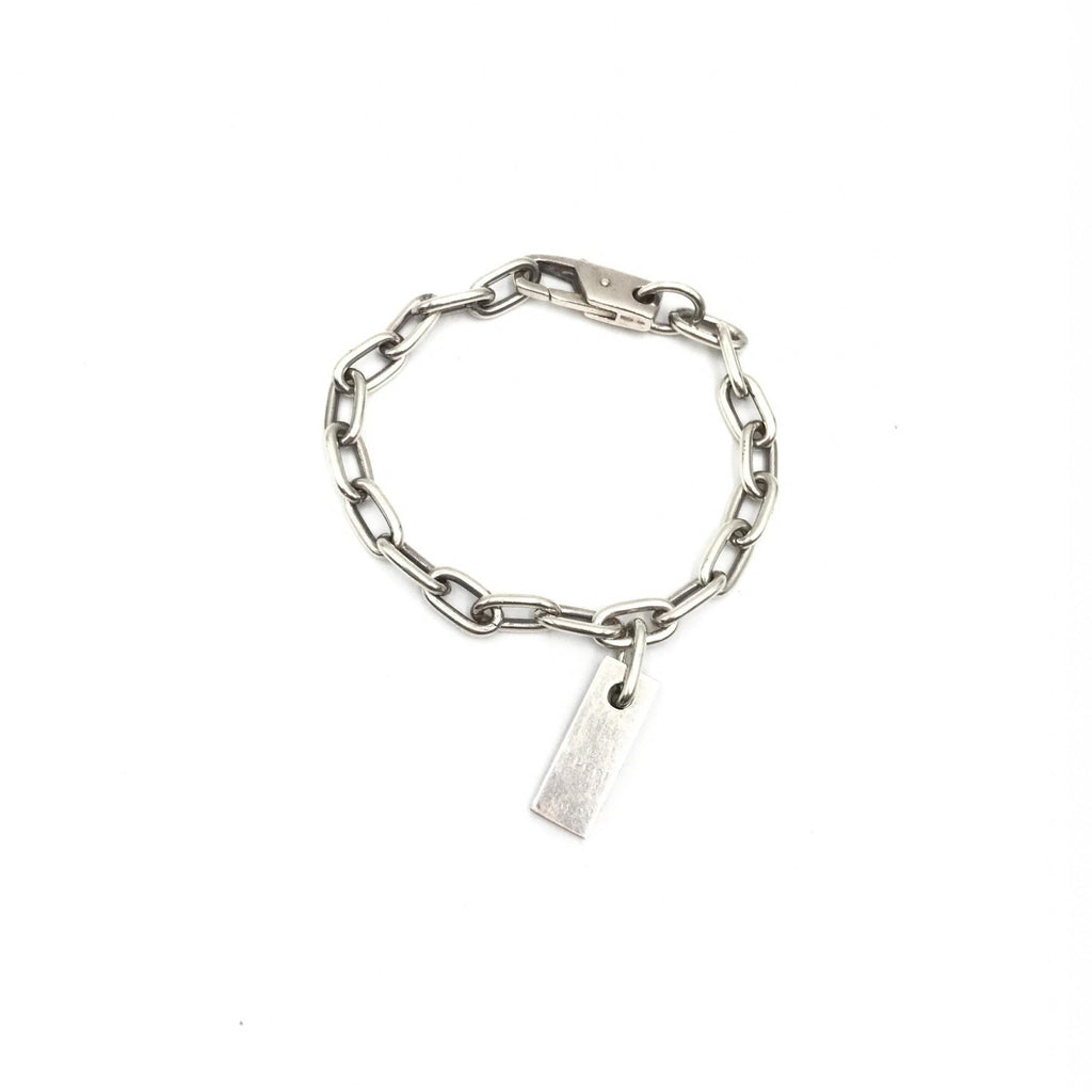 Gucci Sterling Silver Logo Plate Chain Bracelet Gucci