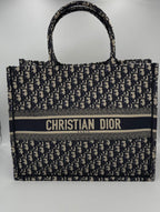 Dior DIOR TOTE BOOK Grande Tote Dior
