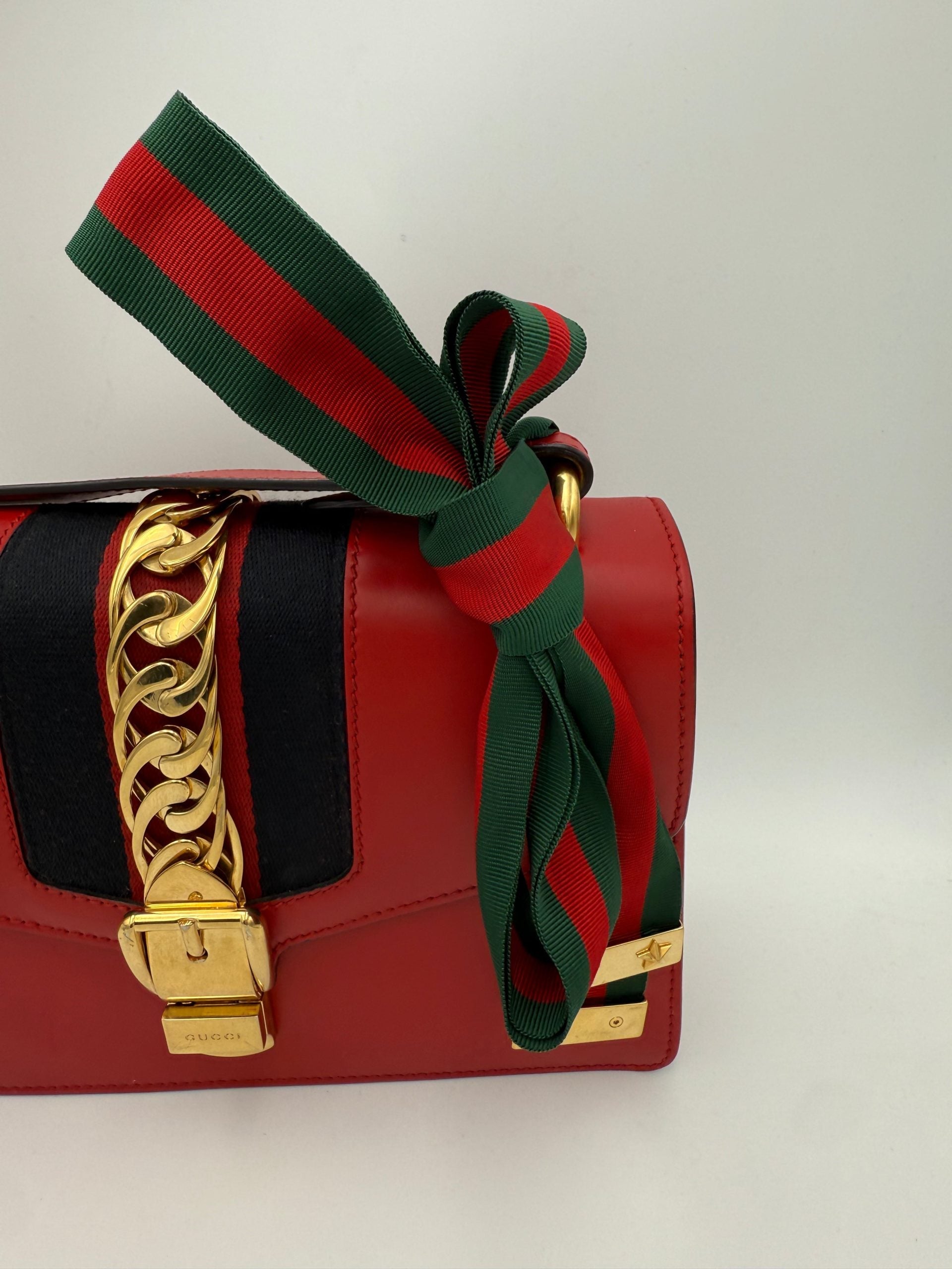 Gucci GUCCI SYLVIE Red Handbag Gucci