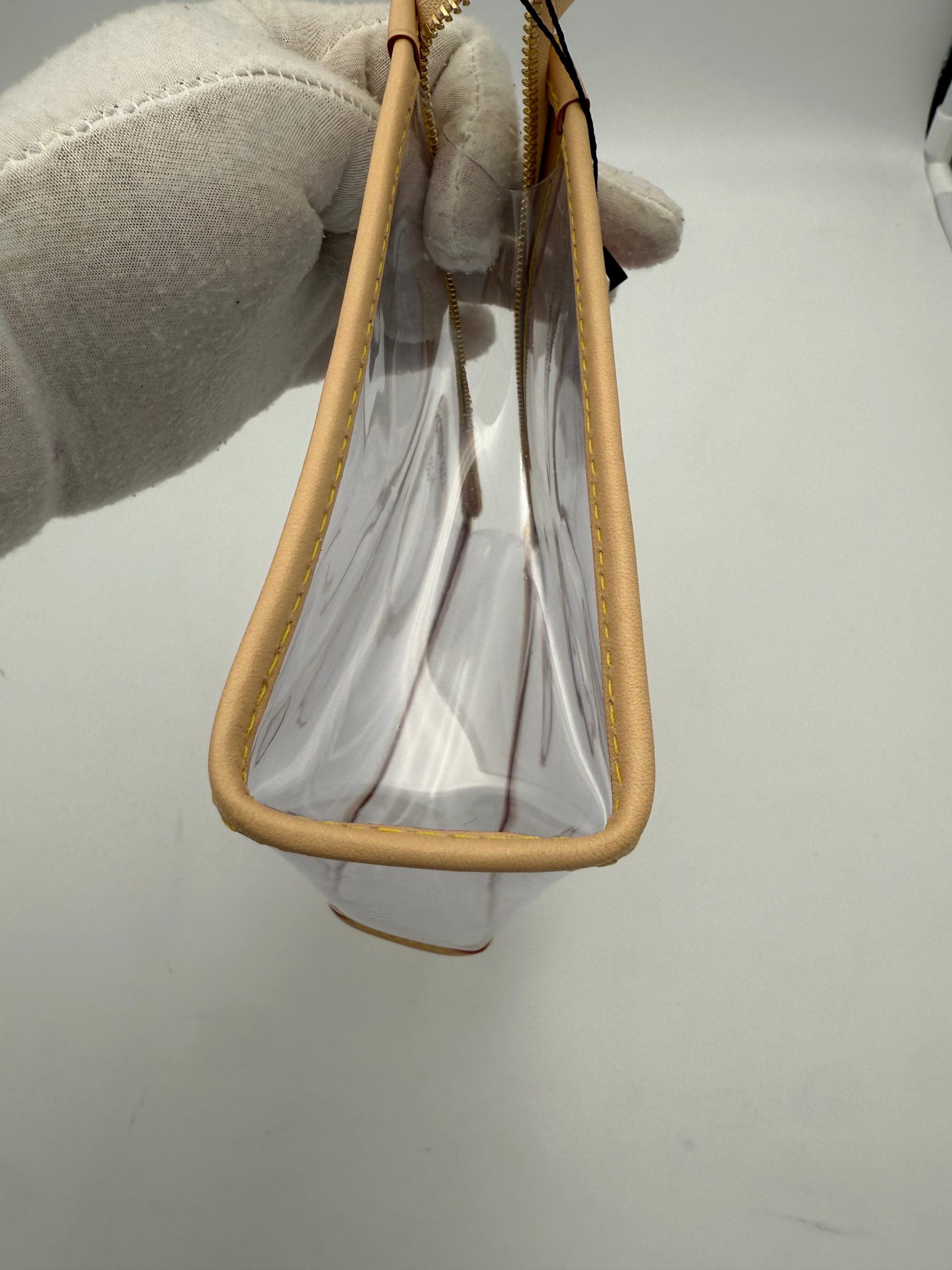 Louis Vuitton LOUIS VUITTON Monogram Transparent MM Pochette Louis Vuitton