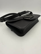 Valentino Garavani VALENTINO GARAVANI VLOGO Black Handbag Valentino Garavani