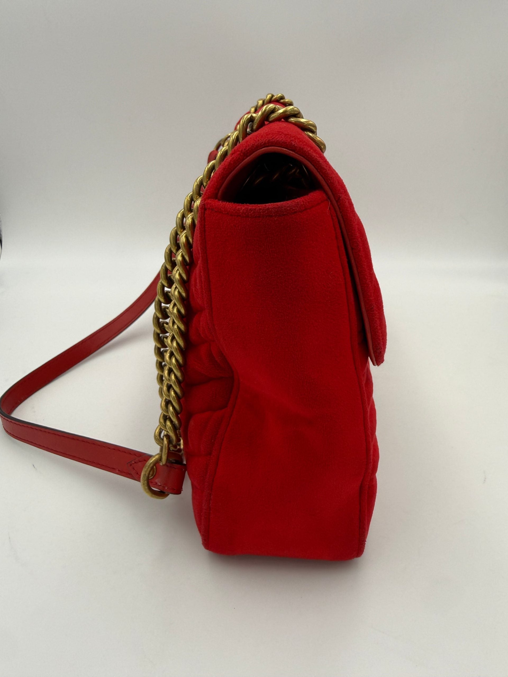 Gucci GUCCI MARMONT Red Velvet Handbag Gucci