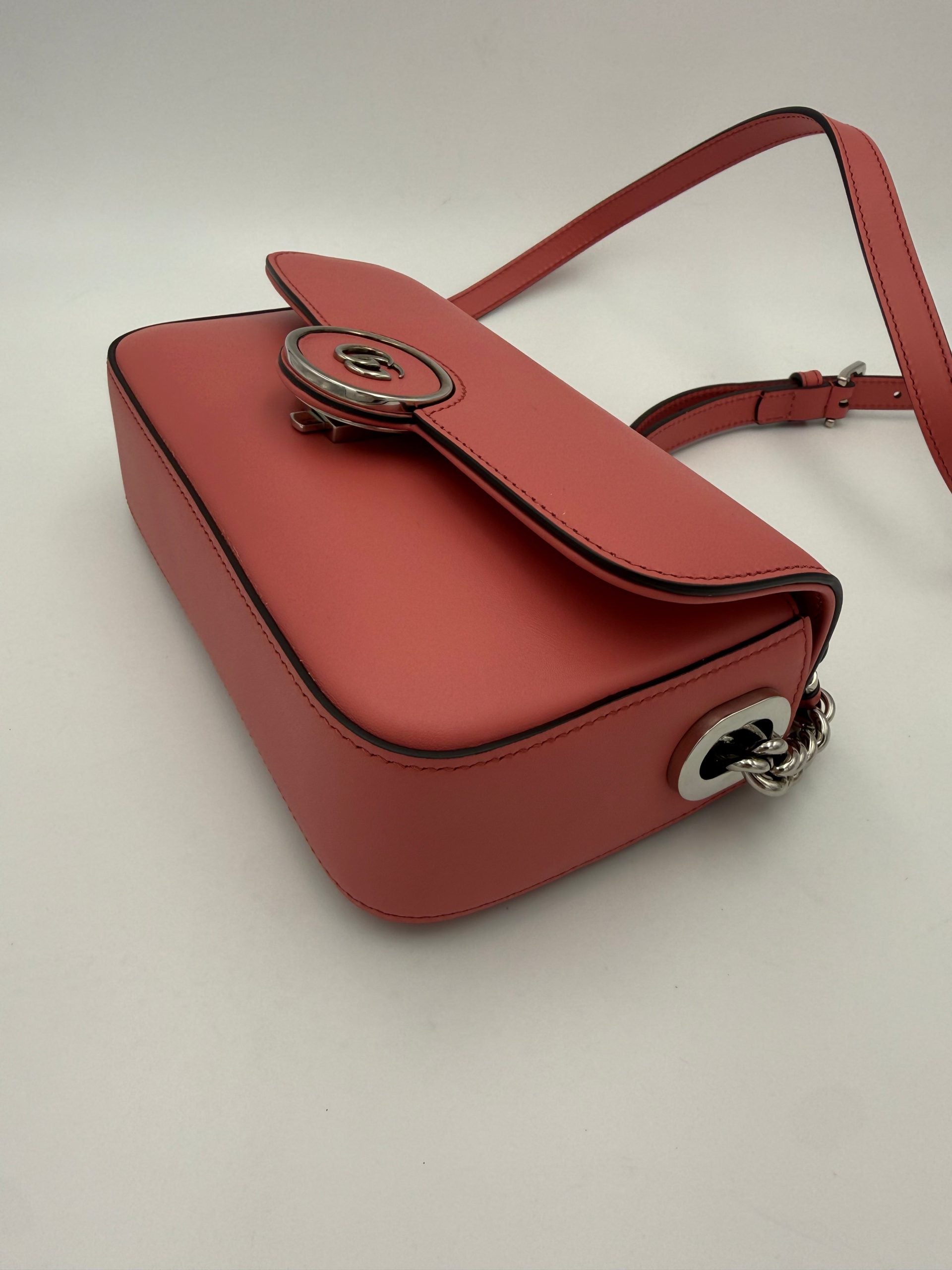 Gucci GUCCI GG Marmont in Leather Shoulder Bag Gucci