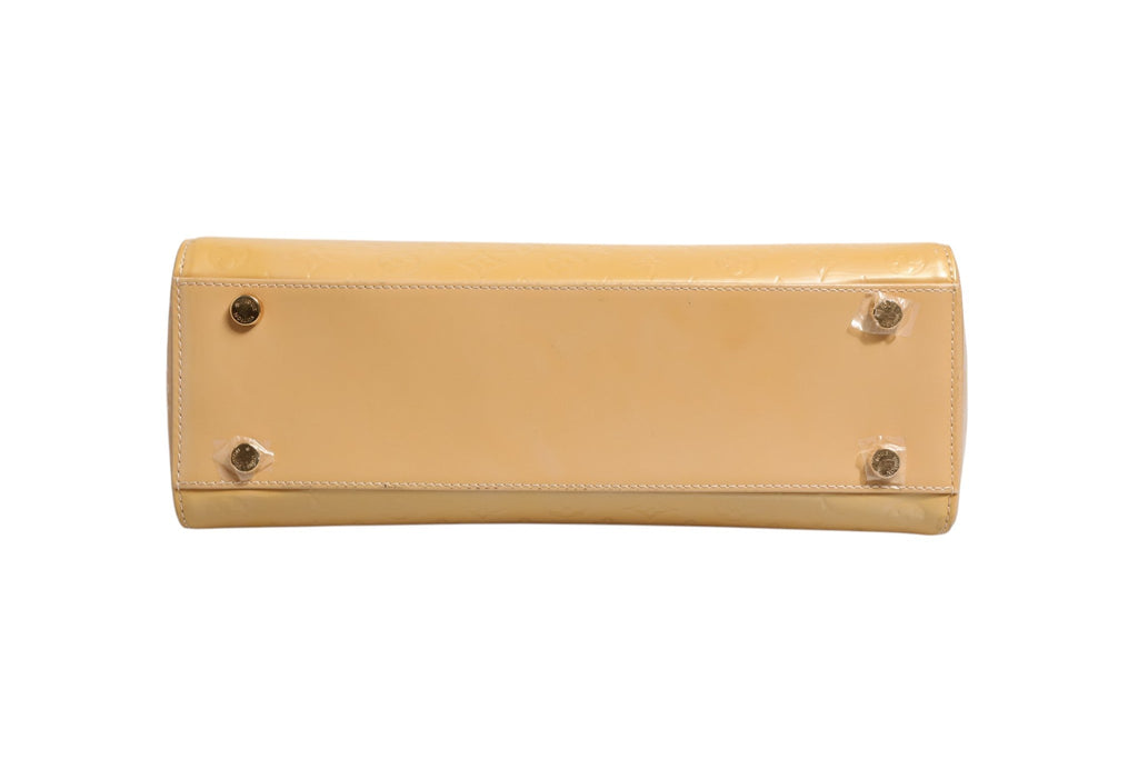 Louis Vuitton Monogram Vernis Brea MM Beige Poudre Louis Vuitton