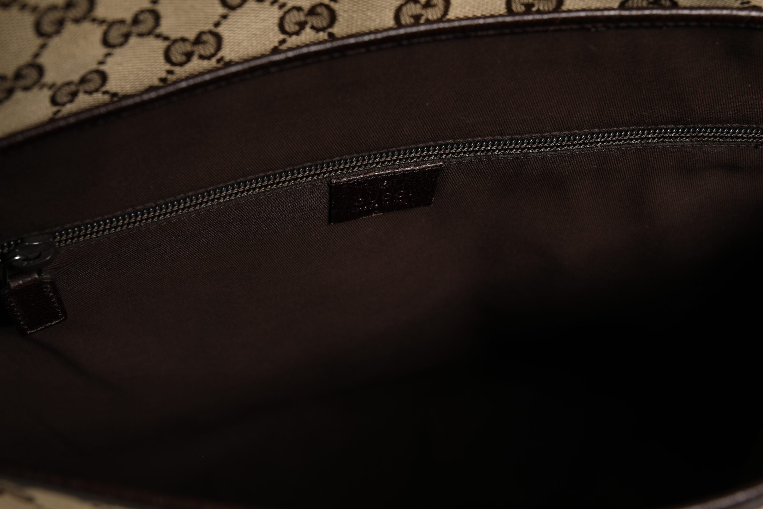 Gucci GG Canvas Flap Messenger Bag Gucci