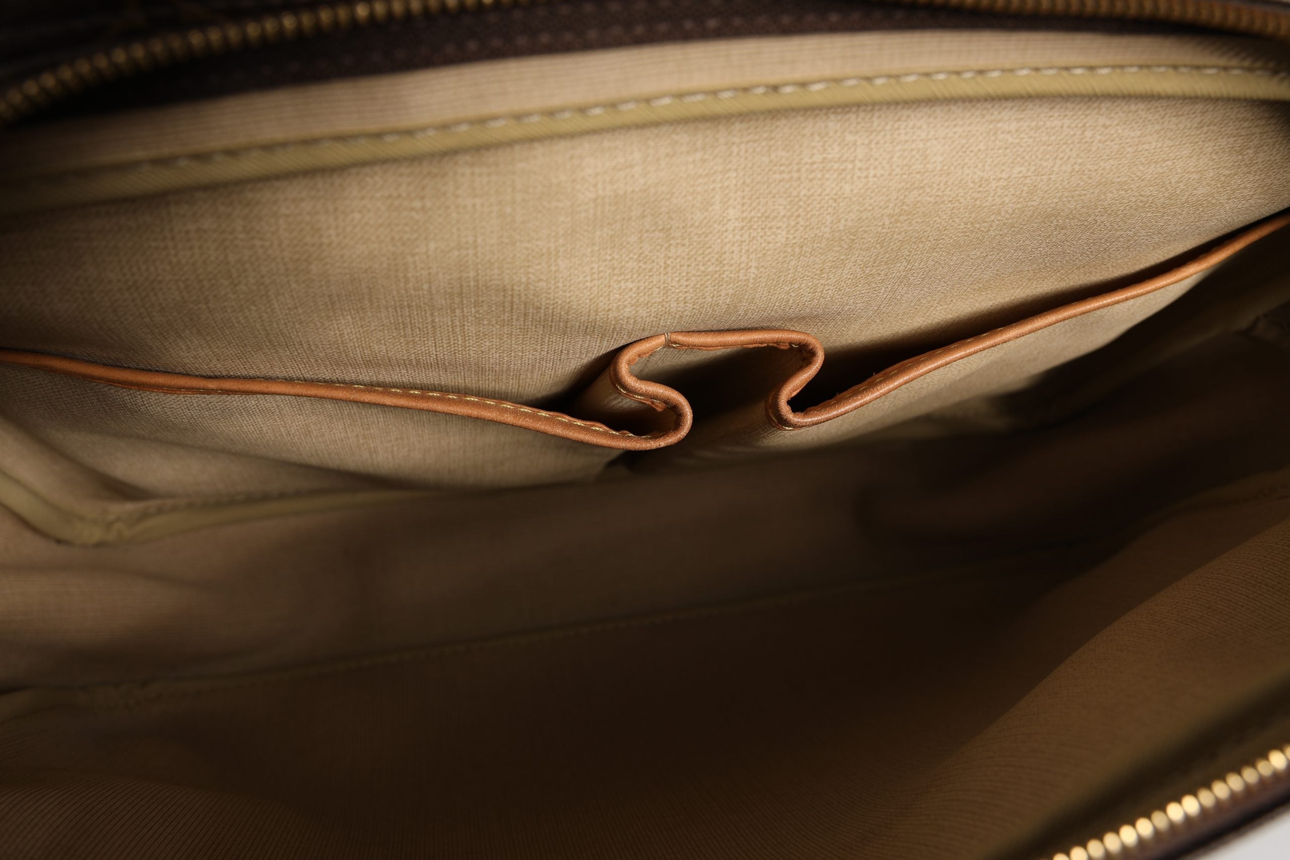 Louis Vuitton Monogram Reporter GM Louis Vuitton