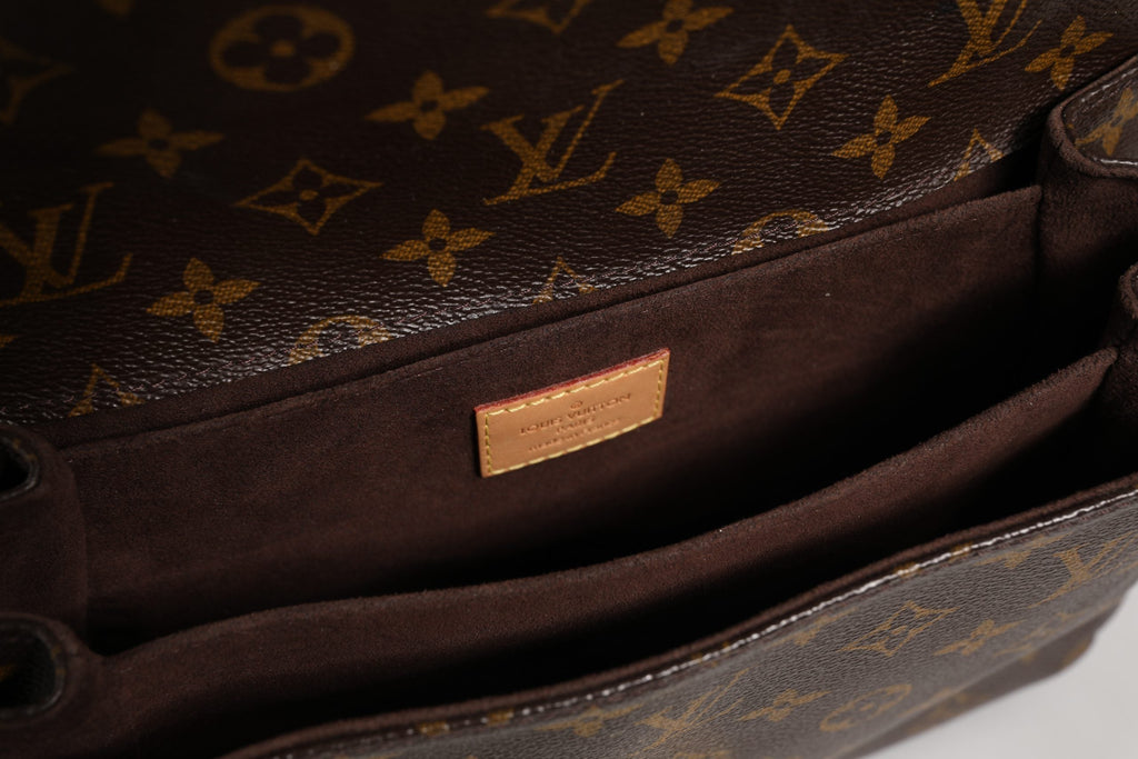 Louis Vuitton Pochette Métis Monogram Louis Vuitton