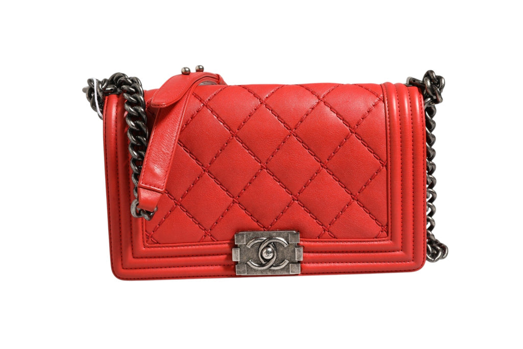 Chanel Red Diamond Stitch Calfskin Leather New Medium Boy Bag Chanel