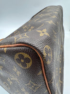Louis Vuitton LOUIS VUITTON Speedy 40 Monogram Handbag Louis Vuitton