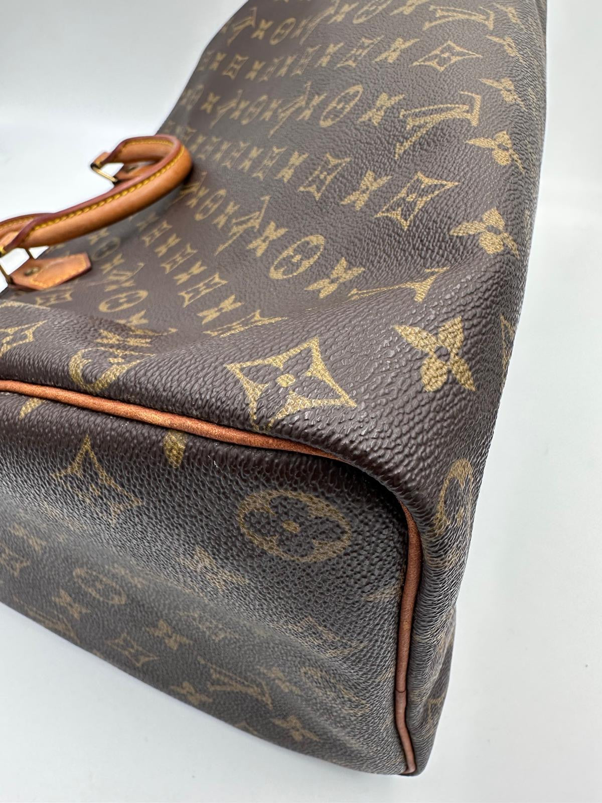 Louis Vuitton LOUIS VUITTON Speedy 40 Monogram Handbag Louis Vuitton