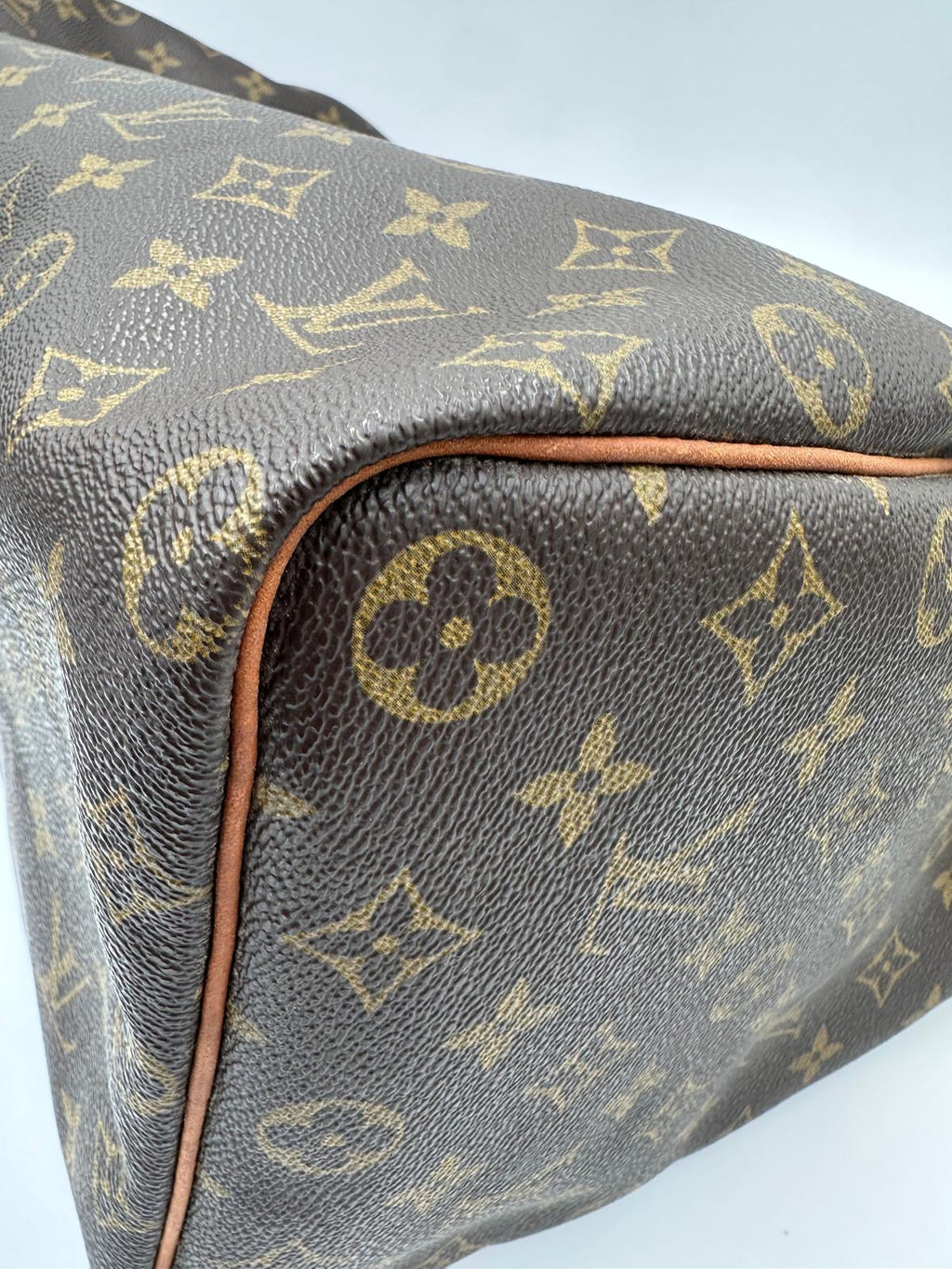 Louis Vuitton LOUIS VUITTON Speedy 40 Monogram Handbag Louis Vuitton