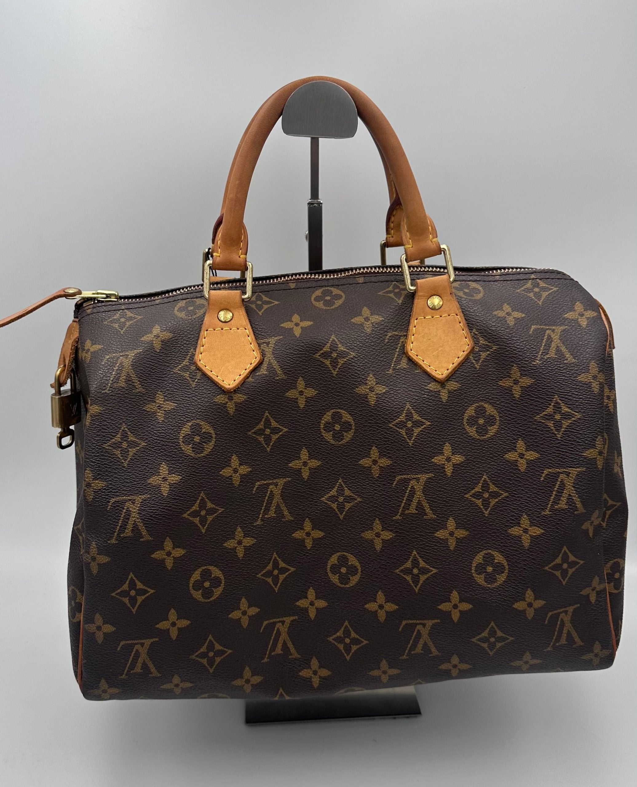 Louis Vuitton LOUIS VUITTON Speedy 30 Monogram Handbag Louis Vuitton