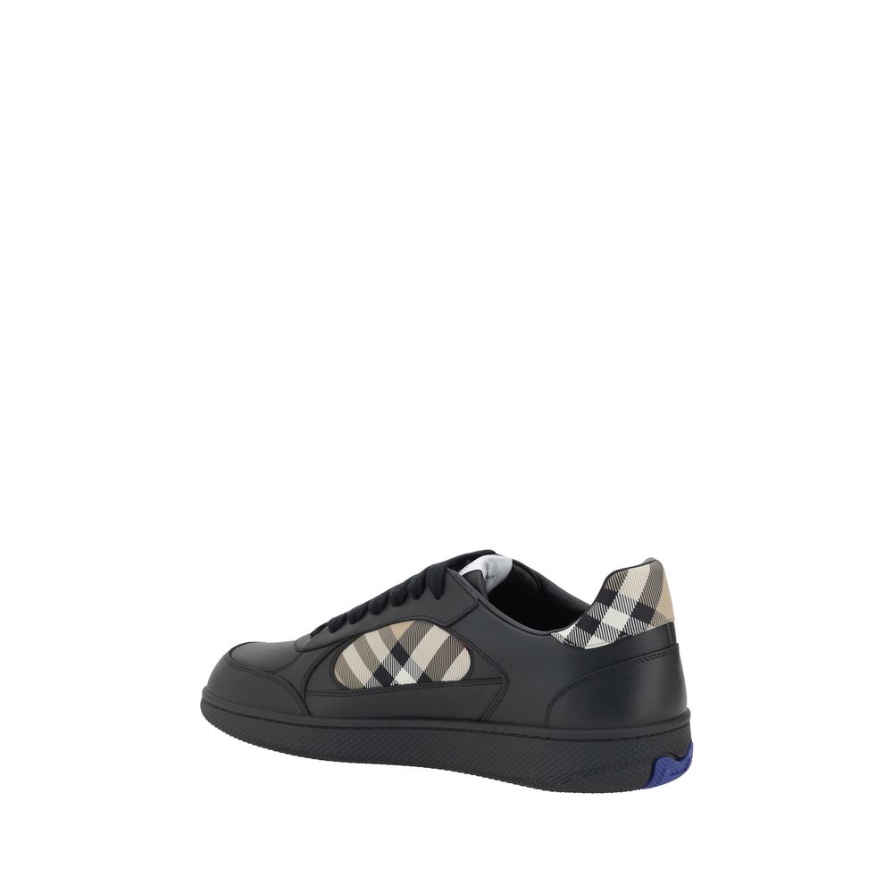 Burberry Black Calf Leather Bos Taurus Low Top Sneakers Burberry