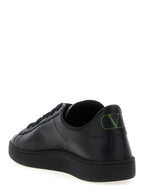 Valentino Garavani Black Calfskin Low Top Sneakers Valentino Garavani
