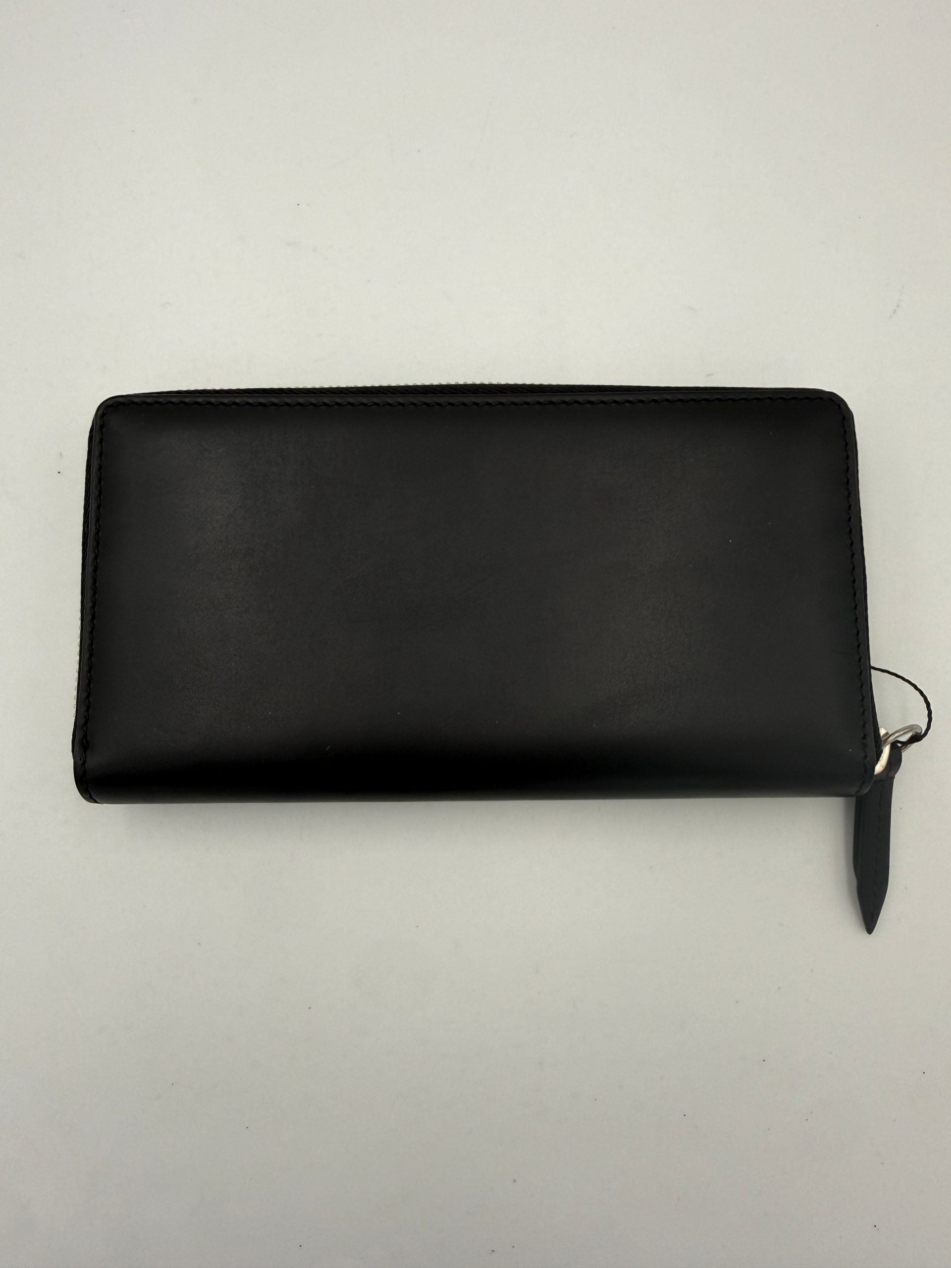 Gucci GUCCI Zip Black Front Logo Embossed Wallet Gucci