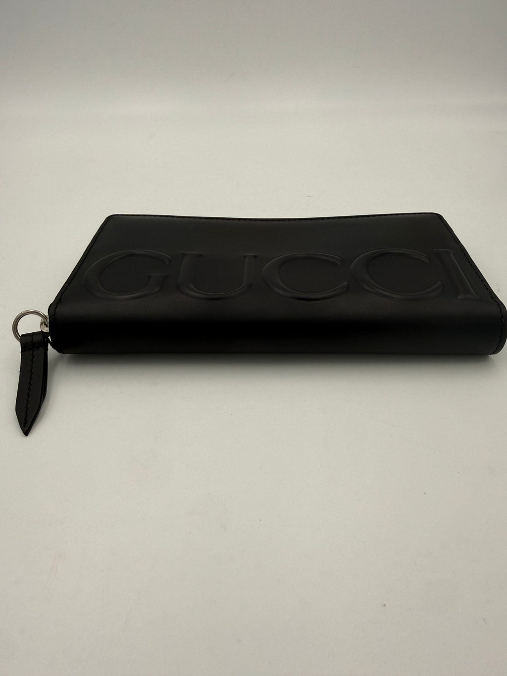Gucci GUCCI Zip Black Front Logo Embossed Wallet Gucci