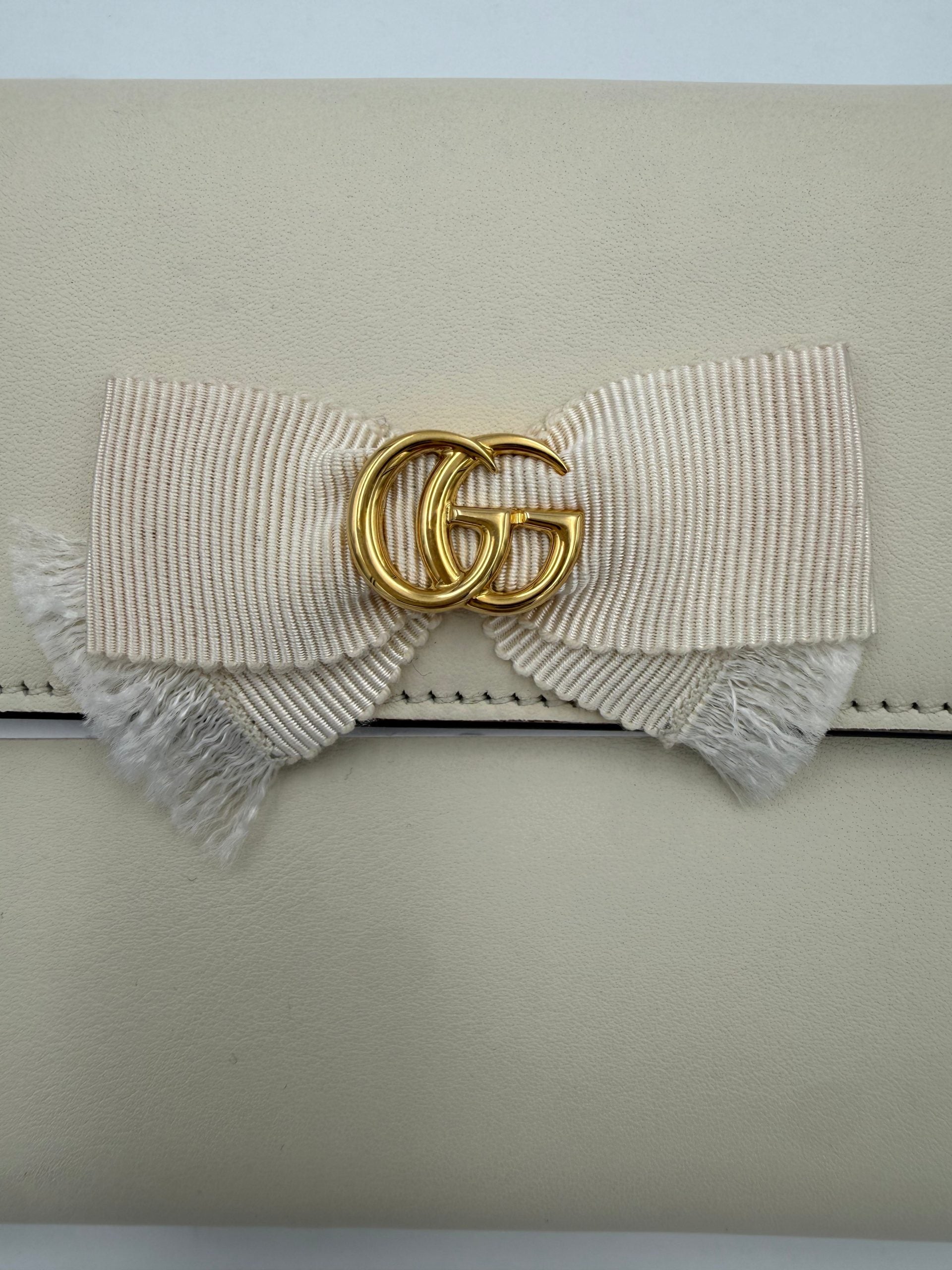 Gucci GUCCI GG Marmont Compact Wallet Gucci