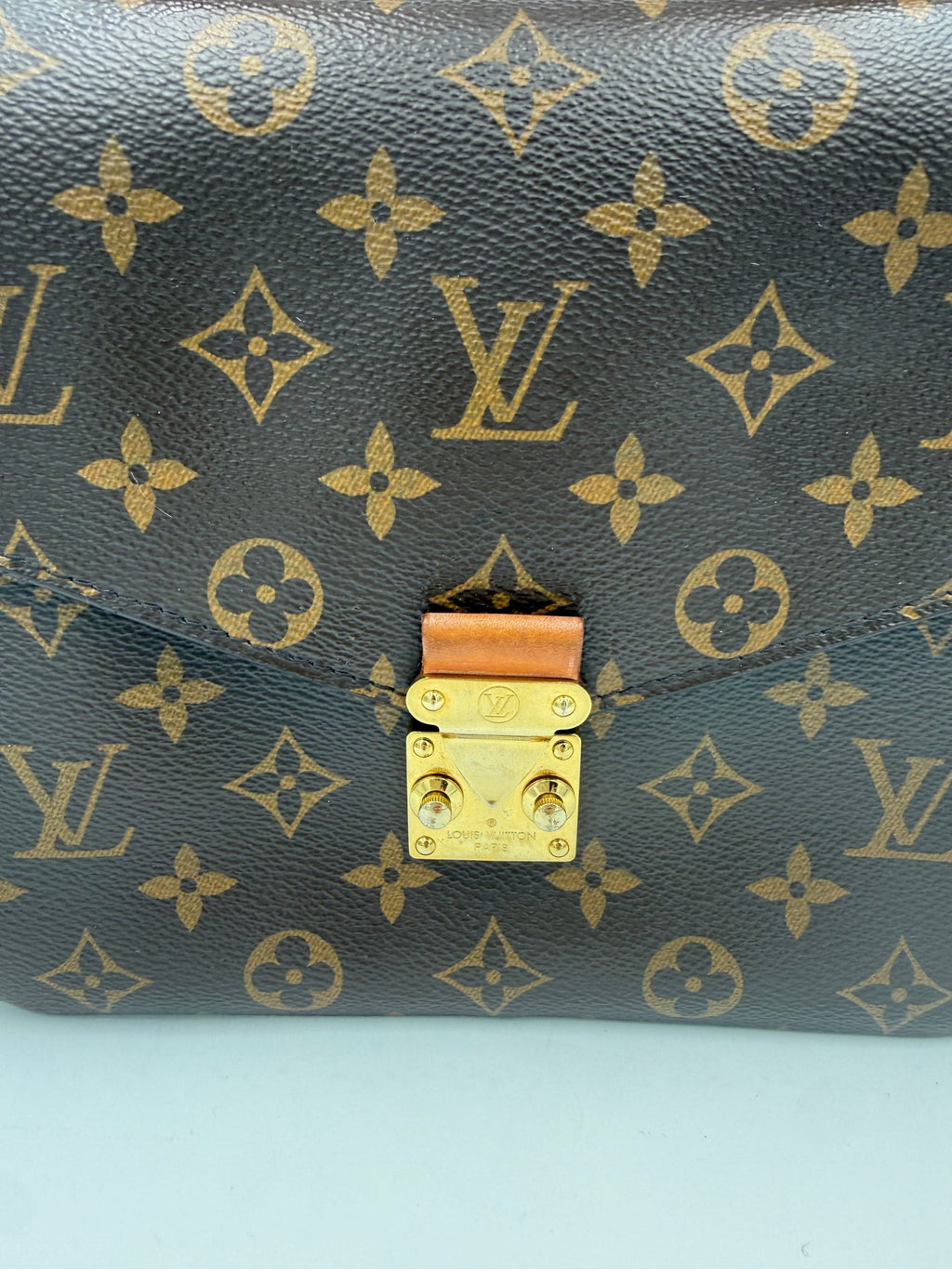 Louis Vuitton LOUIS VUITTON METIS Monogram Handbag Louis Vuitton