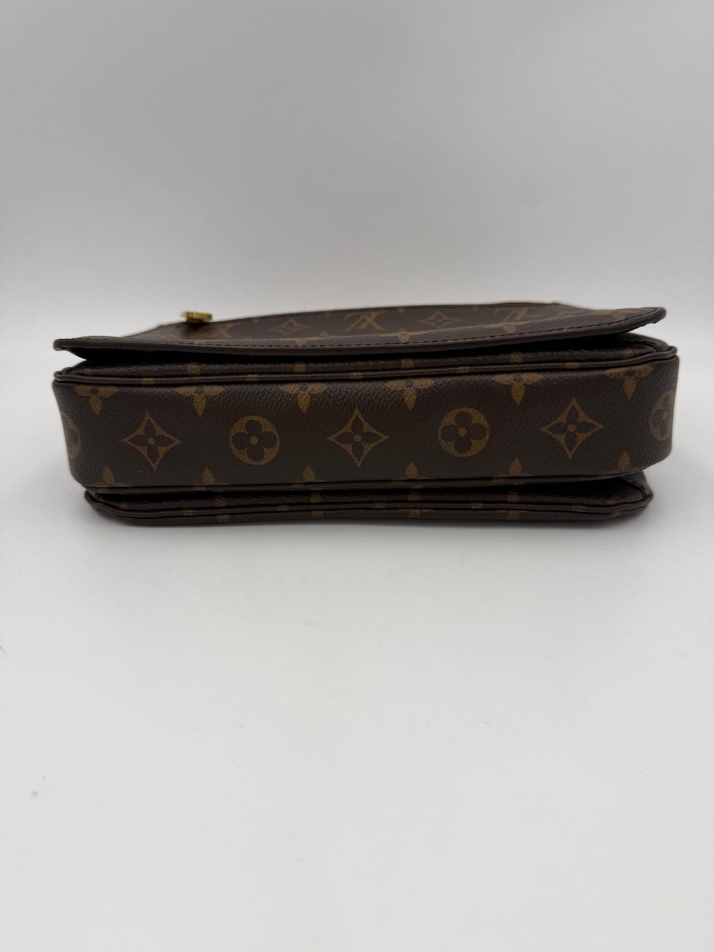 Louis Vuitton LOUIS VUITTON METIS Monogram Handbag Louis Vuitton