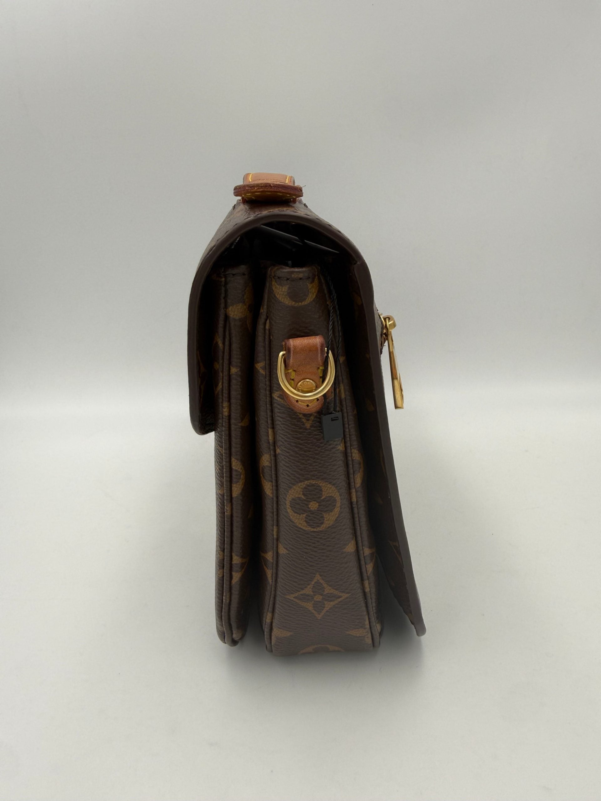 Louis Vuitton LOUIS VUITTON METIS Monogram Handbag Louis Vuitton