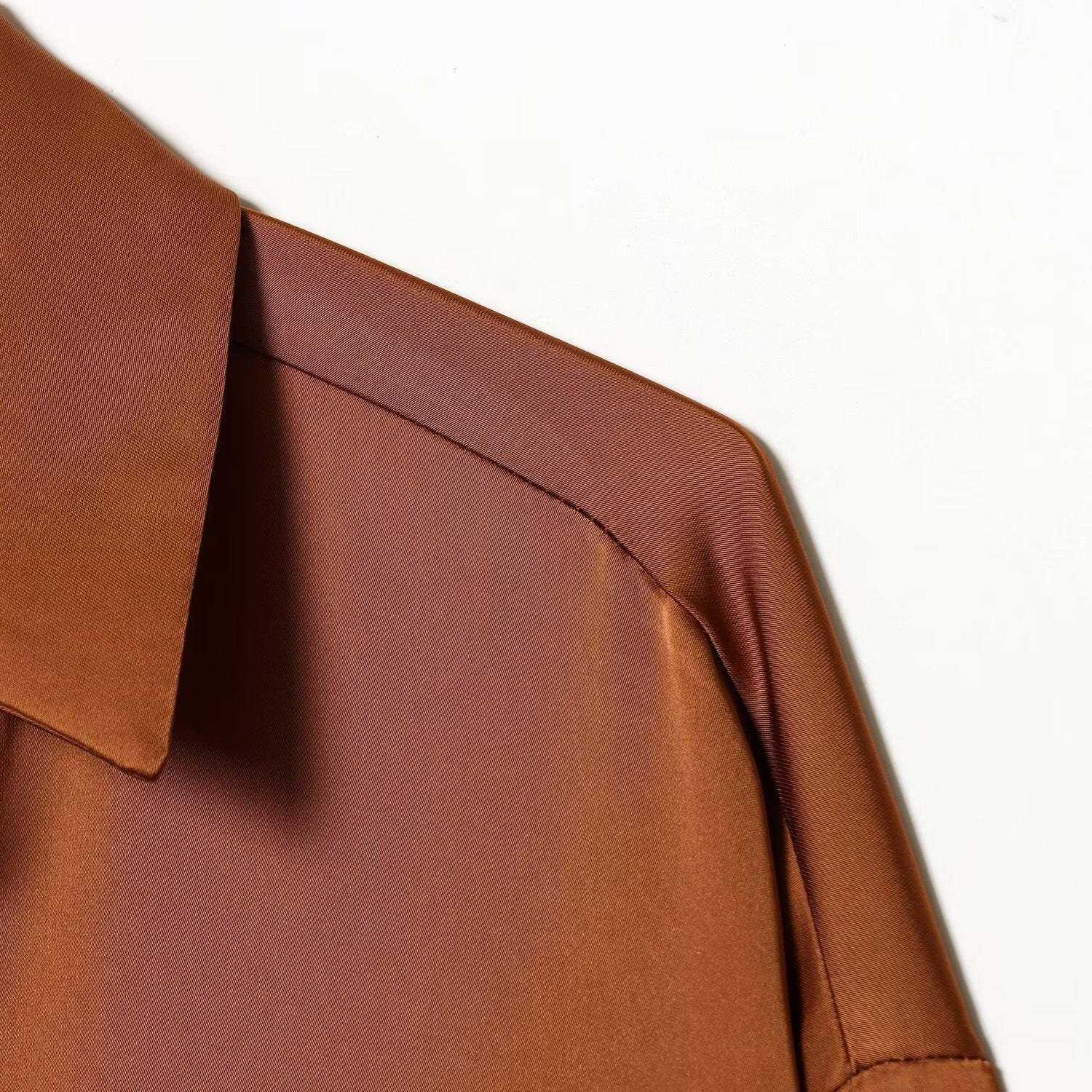 Feathered silk textured shirt eprolo