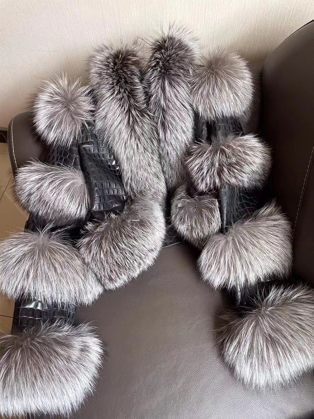 Elegant Bright Patent Leather Pattern Sheepskin Fashion Short Fox Fur Coat LittleYogaSocks