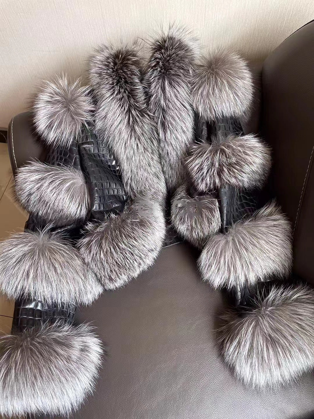 Elegant Bright Patent Leather Pattern Sheepskin Fashion Short Fox Fur Coat LittleYogaSocks