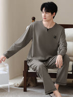 Men in pajamas can wear home clothes outside eprolo